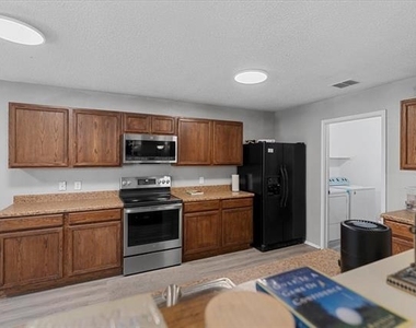 5401 Pandale Valley Drive - Photo Thumbnail 9