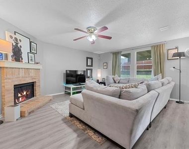 5401 Pandale Valley Drive - Photo Thumbnail 13