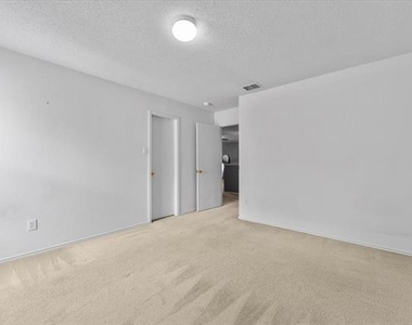 5401 Pandale Valley Drive - Photo Thumbnail 29