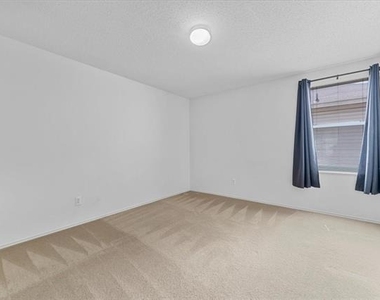 5401 Pandale Valley Drive - Photo Thumbnail 28