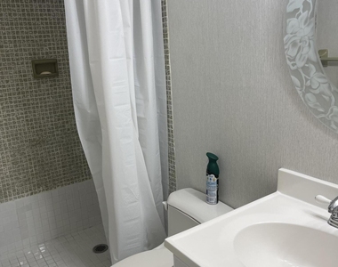22735 Sw 66th Avenue - Photo Thumbnail 5