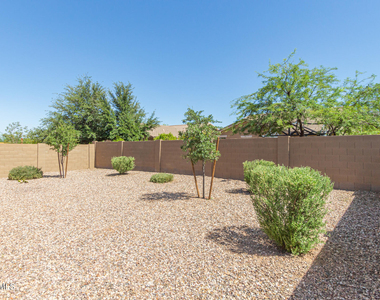 2415 E San Miguel Drive - Photo Thumbnail 22
