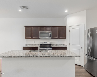 2415 E San Miguel Drive - Photo Thumbnail 6