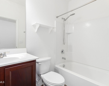 2415 E San Miguel Drive - Photo Thumbnail 16