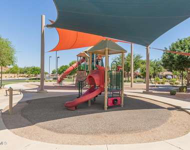 2415 E San Miguel Drive - Photo Thumbnail 33