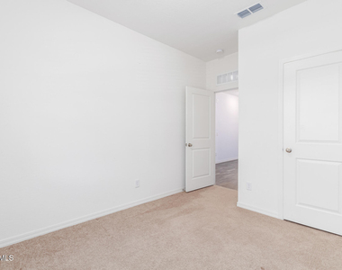 2415 E San Miguel Drive - Photo Thumbnail 18