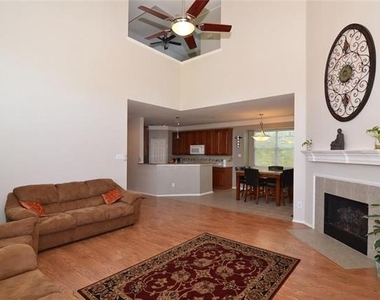 4401 Caledonia Creek Lane - Photo Thumbnail 6