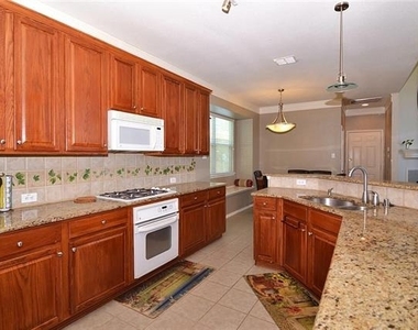 4401 Caledonia Creek Lane - Photo Thumbnail 3