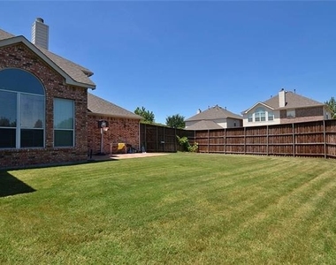 4401 Caledonia Creek Lane - Photo Thumbnail 19