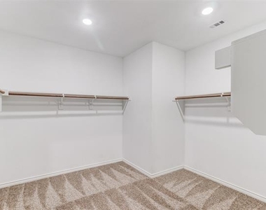 903 Feldspar Way - Photo Thumbnail 18