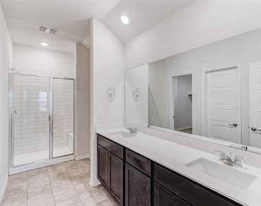 903 Feldspar Way - Photo Thumbnail 13