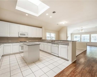 2424 Brycewood Lane - Photo Thumbnail 4