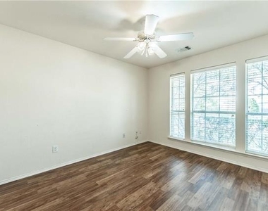 2424 Brycewood Lane - Photo Thumbnail 18