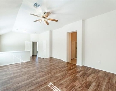 2424 Brycewood Lane - Photo Thumbnail 21