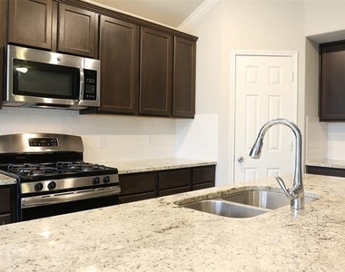 1108 Kingston Court - Photo Thumbnail 3