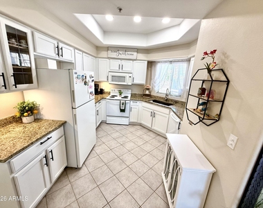 9151 W Greenway Road - Photo Thumbnail 1