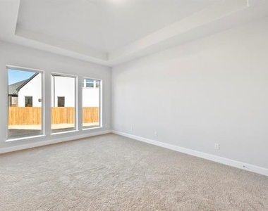 552 Horsetail Way - Photo Thumbnail 24