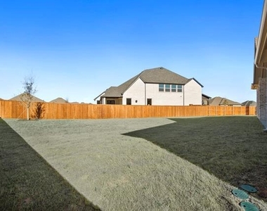 552 Horsetail Way - Photo Thumbnail 35