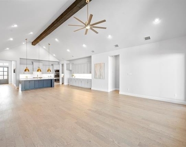 552 Horsetail Way - Photo Thumbnail 22