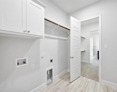 552 Horsetail Way - Photo Thumbnail 33