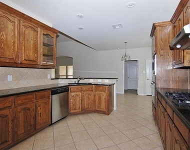11398 Caladium Lane - Photo Thumbnail 8
