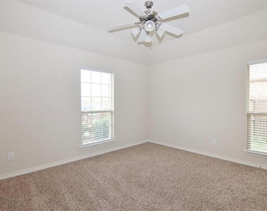 11398 Caladium Lane - Photo Thumbnail 18