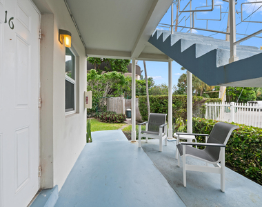 741 Bayshore Drive - Photo Thumbnail 4