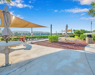 32 W Harbour Isle Dr Drive W - Photo Thumbnail 14