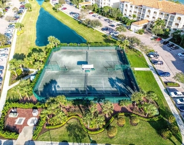 32 W Harbour Isle Dr Drive W - Photo Thumbnail 10