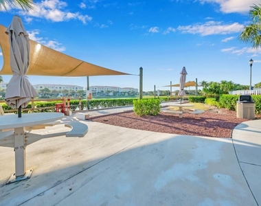 32 W Harbour Isle Dr Drive W - Photo Thumbnail 9