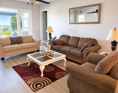 32 W Harbour Isle Dr Drive W - Photo Thumbnail 18