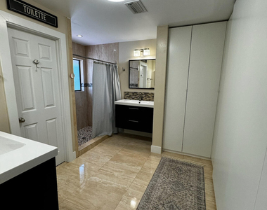 5520 Coach House Circle - Photo Thumbnail 25