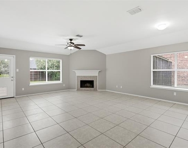 111 Shadybrook Drive - Photo Thumbnail 4