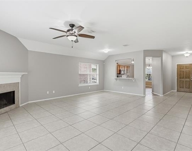 111 Shadybrook Drive - Photo Thumbnail 5