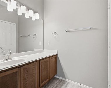 111 Shadybrook Drive - Photo Thumbnail 20