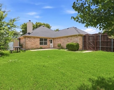 111 Shadybrook Drive - Photo Thumbnail 26