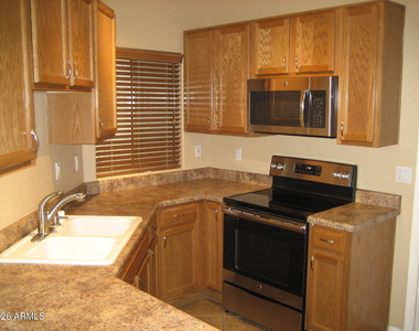 2027 E University Drive - Photo Thumbnail 4