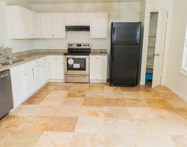 7009 Bountiful Grove Drive - Photo Thumbnail 28