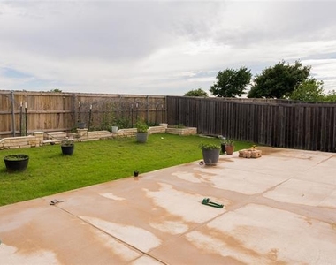 7009 Bountiful Grove Drive - Photo Thumbnail 21