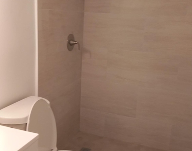 4165 Sw 67th Avenue - Photo Thumbnail 2