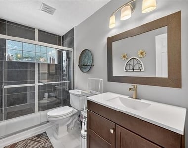 3409 Waterbury Court - Photo Thumbnail 23