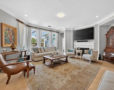 3409 Waterbury Court - Photo Thumbnail 4