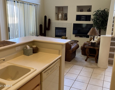 19550 N Grayhawk Drive - Photo Thumbnail 10