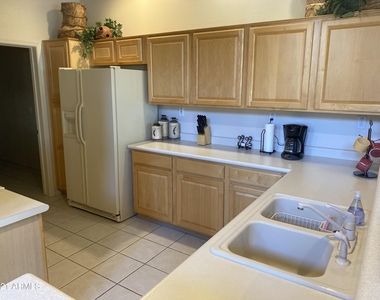 19550 N Grayhawk Drive - Photo Thumbnail 12