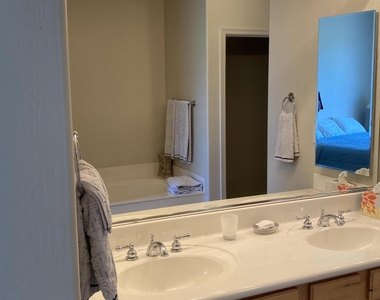 19550 N Grayhawk Drive - Photo Thumbnail 22