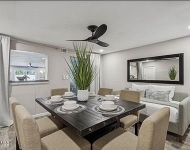 7635 E Minnezona Avenue - Photo Thumbnail 2