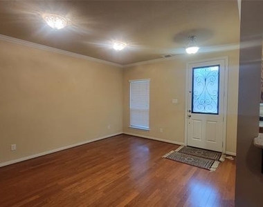 1020 Paradise Cove - Photo Thumbnail 7