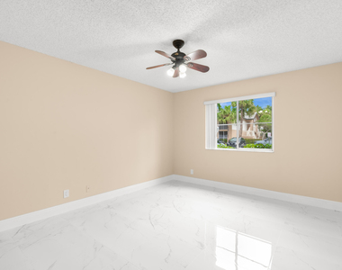 9855 Westview Drive - Photo Thumbnail 20