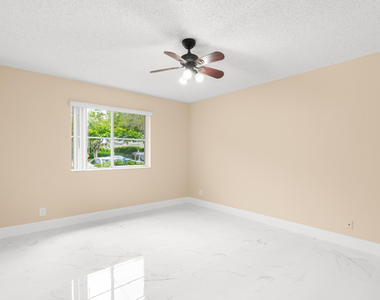 9855 Westview Drive - Photo Thumbnail 21