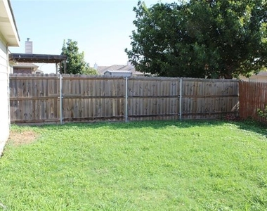 5820 Show Master Lane - Photo Thumbnail 27